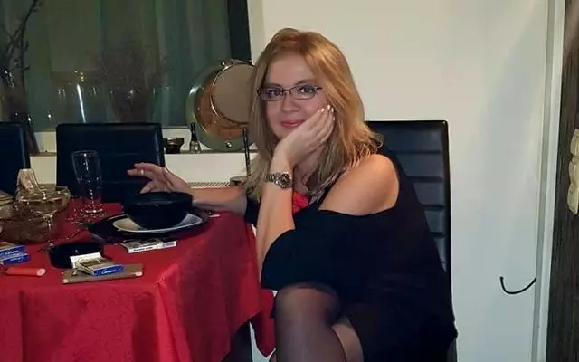 Cristina Țopescu câini