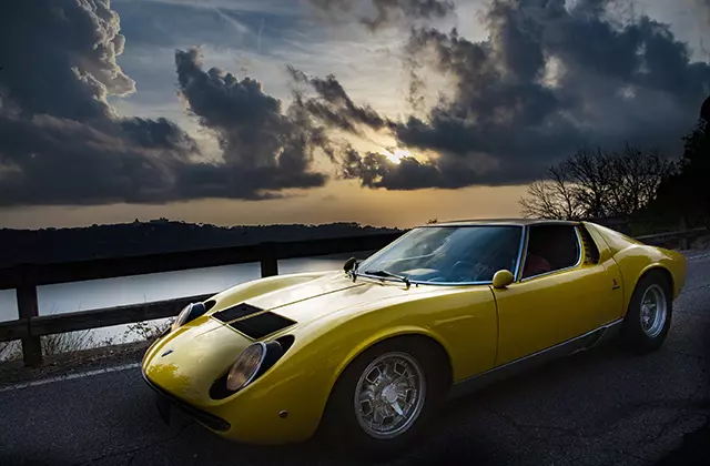 Lamborghini Omul din Spatele Legendei, filmul care prezintă războiul dintre Lamborghini și Ferrari, are premiera la cinema (3)