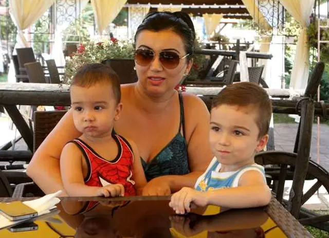 adriana_bahmuteanu_copii