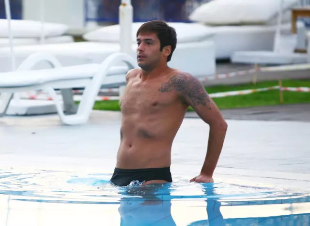 radu-valcan-piscina1