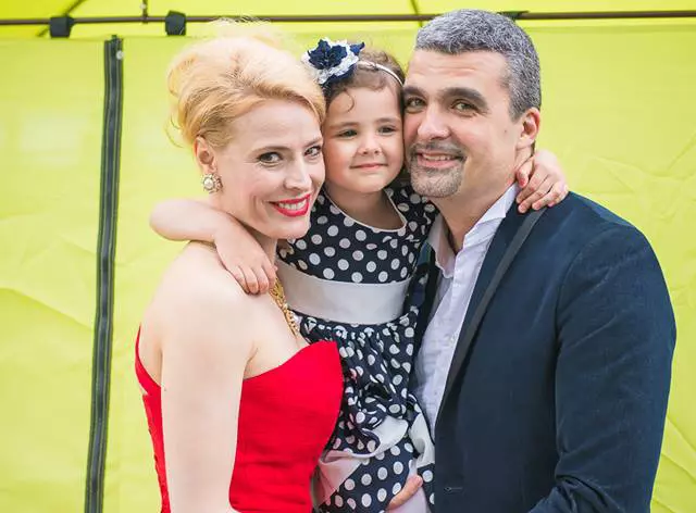 Andreea Bălan i-a ales nași pe Monica Davidescu și Aurelian Temișan