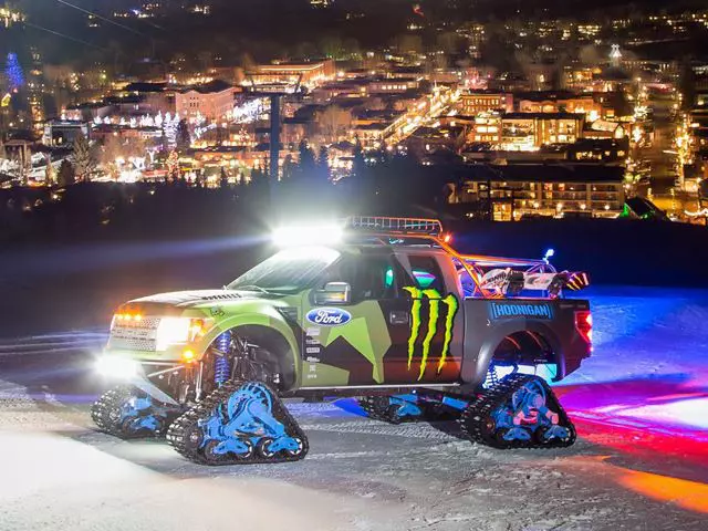 ford f 150 raptortrax