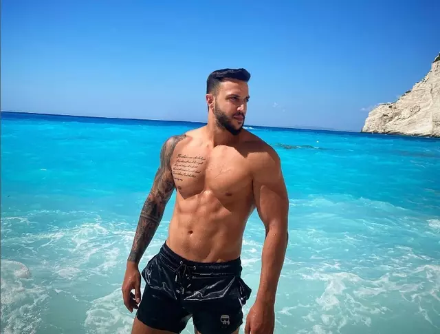 Giorgos Athanasiadis REACTIE