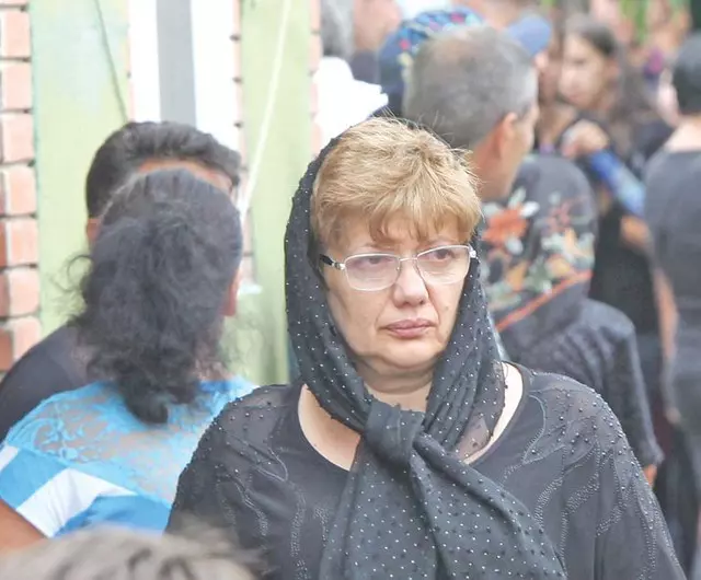 Mama Denisei manelista (6)