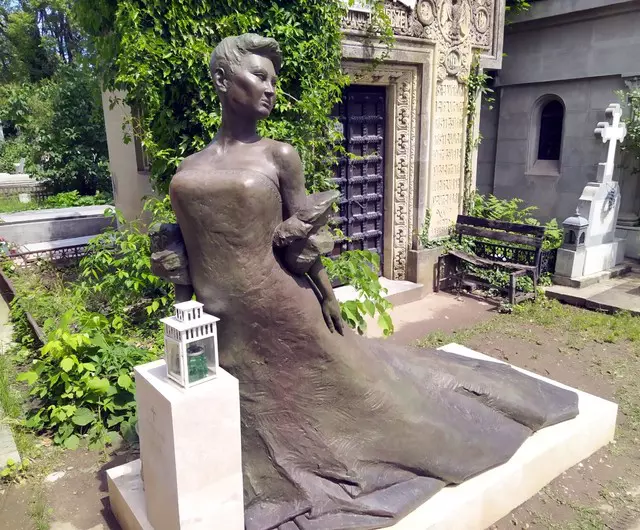 florina-cercel-mormant