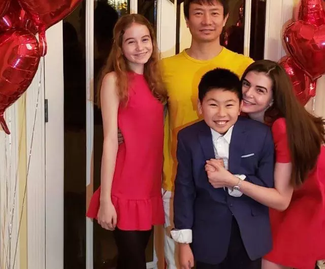 mr-pink-s-a-despartit-de-monica-gabor_0