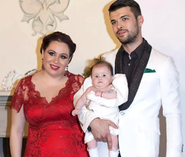 oana-roman-familie2-1