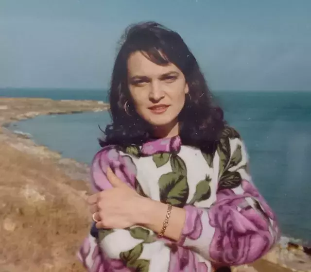 Ileana-Sipoteanu-tinerete-11