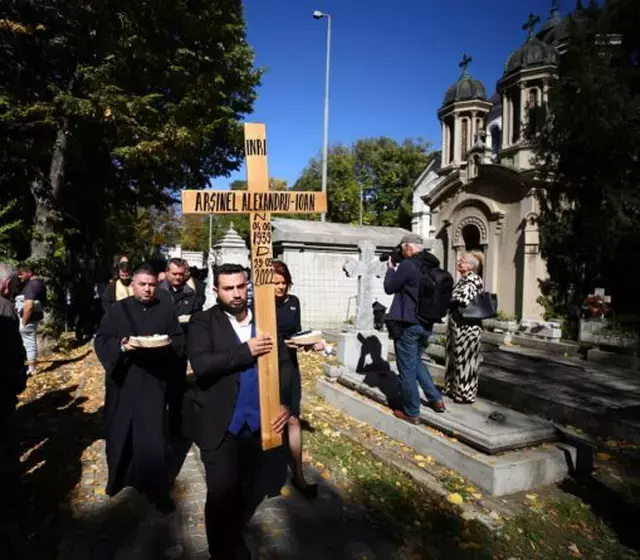 inmormantare-alexandru-arsinel-4-667x445-2