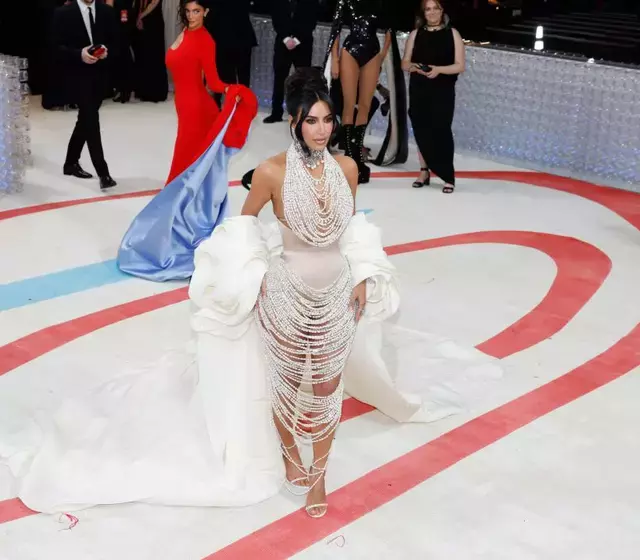 kim-kardashian-copy-copy-copy-copy