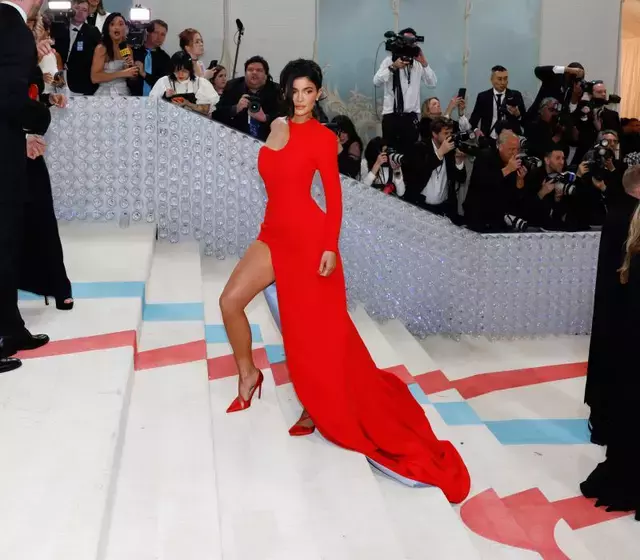 kylie-jenner-copy-copy-copy-copy