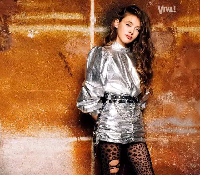 Fetita-de-la-Glina5-1024x695