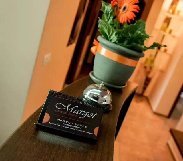 Margot, Salon de beaute