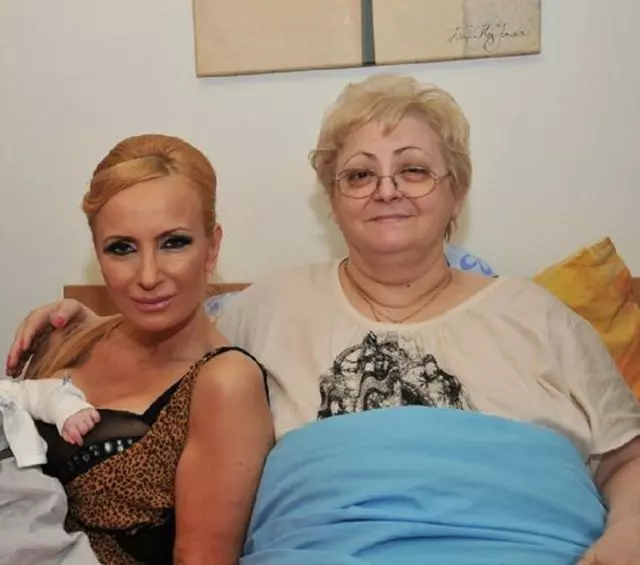 Mama Danielei a murit în 2013, după o lungă suferinţă
