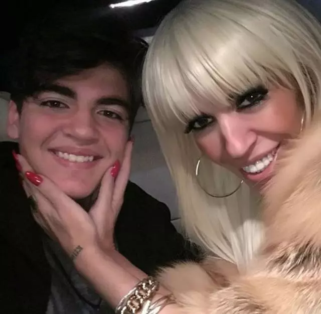 Cum-arata-fiul-Ralucai-Badulescu-6