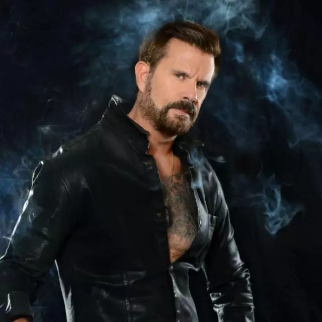 Cum arată astăzi Lorenzo Lamas. Noua logodnică a actorului de 63 de ani e mai tânără cu 27 de ani decât el (6)
