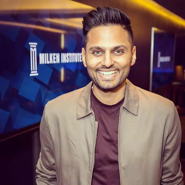 Un fost călugăr va oficia a doua căsătorie dintre Jennifer Lopez și Ben Affleck. De ce este Jay Shetty celebru