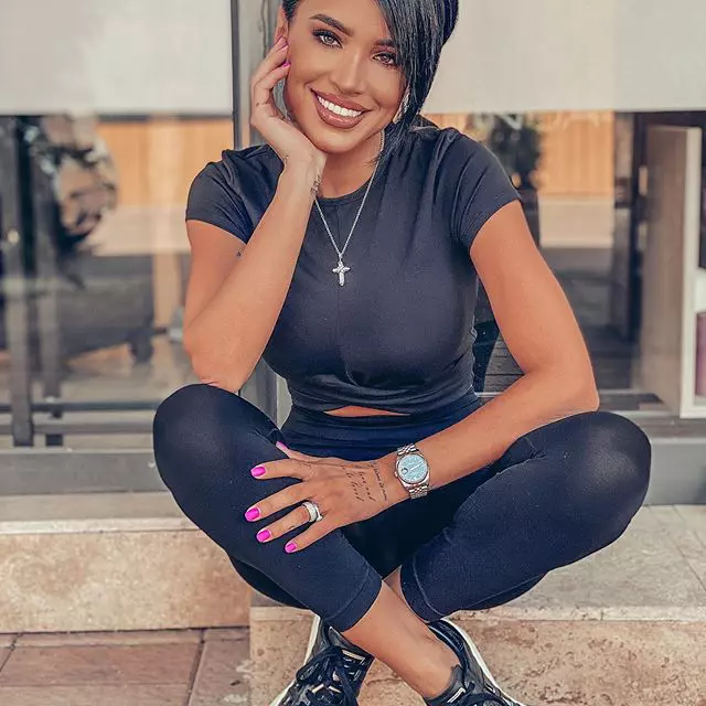 adelina pestritu (8)