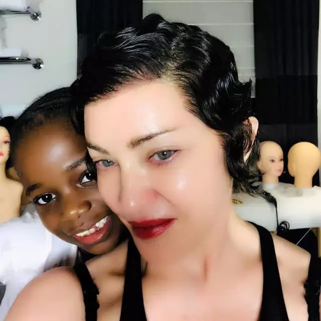 Madonna, schimbare radicală de look (1)