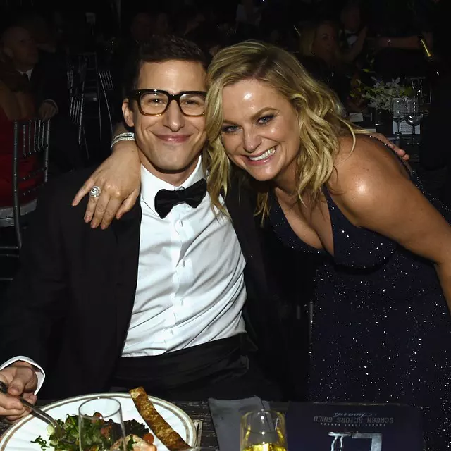 Andy Samberg si Amy Poehler