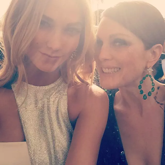 Karlie Kloss si Julianne Moore
