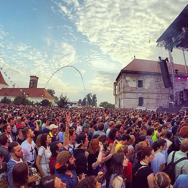 Electric Castle (20)