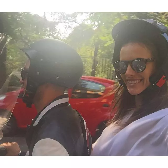 @alessandraambrosio 2