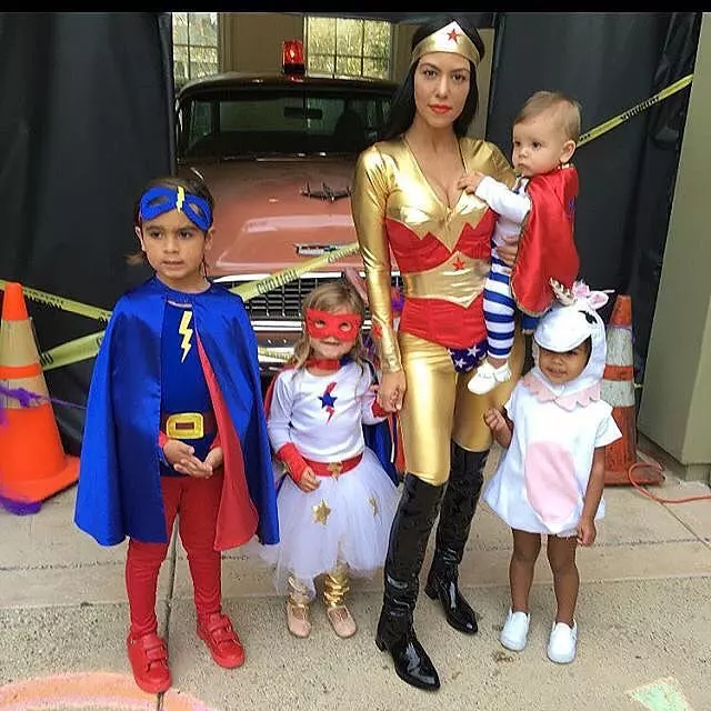 Kourtney Kardashian, Mason, Penelope, Reign si North West