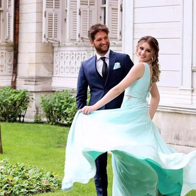 Gizem Karaca („Dragoste infinită”) şi iubitul ei au o vacanţă de vis (6)