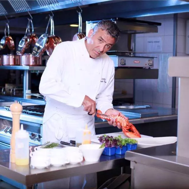 Cum a ajuns Chef Joseph Hadad în România  (2)