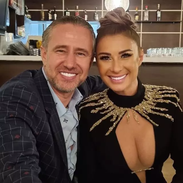 cum-se-distreaza-anamaria-prodan-dupa-ce-a-recunoscut-problemele-legate-de-divortul-de-laurentiu-reghecampf-12