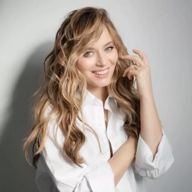 laura cosoi 99