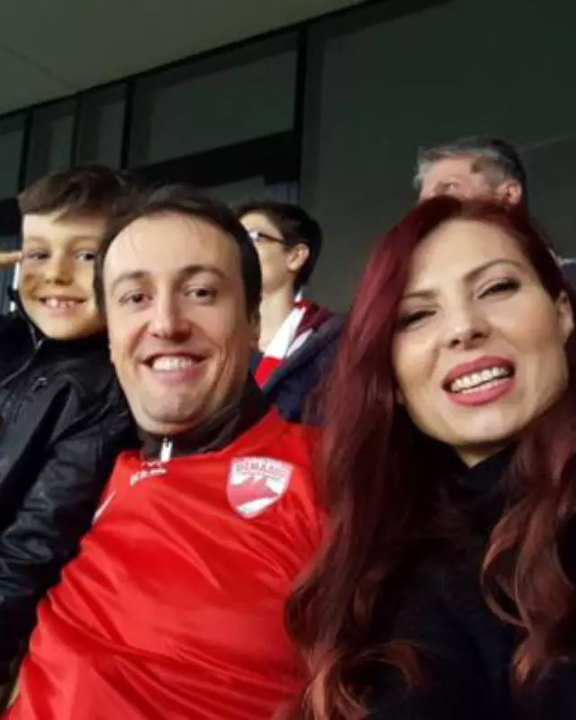 Calin Geambasu alături de fosta sotie si baietelul lor