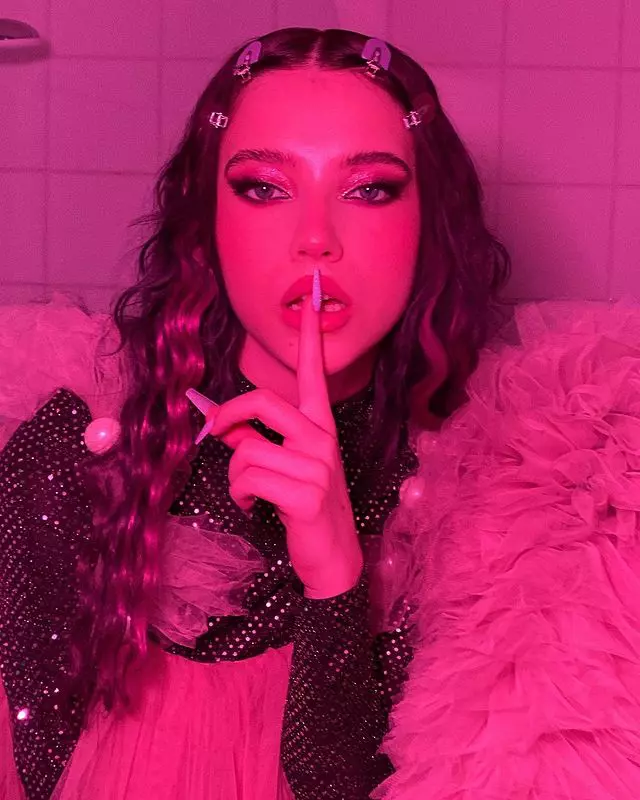 roxen-non-binara-orientare-sexuala-5