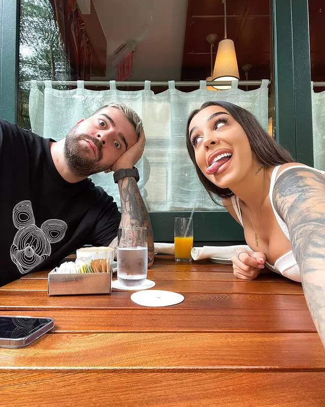 speak-si-stefania-aproape-au-fost-arestati-6