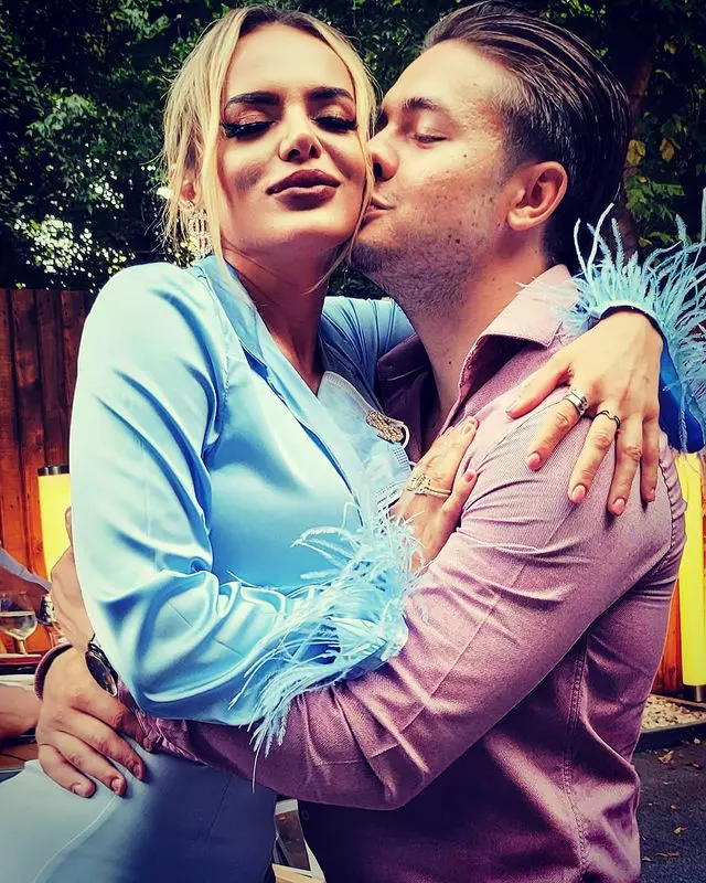 albert-oprea-simona-hapciuc-s-au-sarutat-4