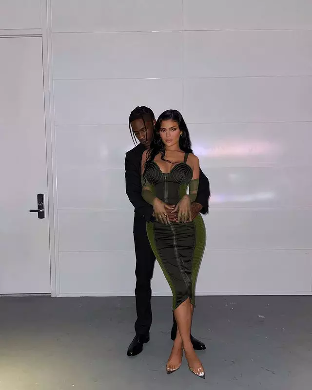 kylie-jenner-insarcinata-2