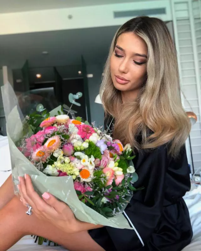 Maria-Iordanescu-logodna-e1621354832347