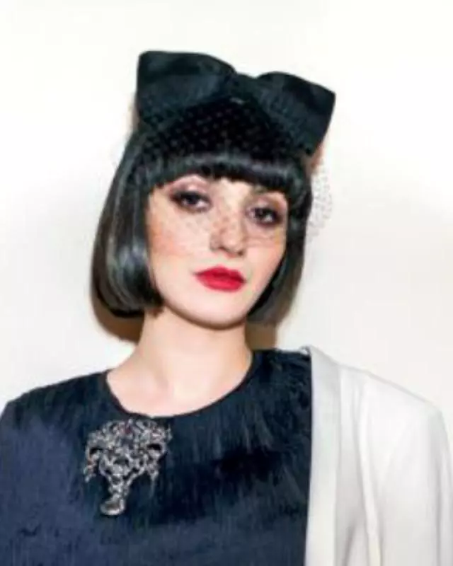 Ana-Morodan-isi-micsoreaza-sanii-10