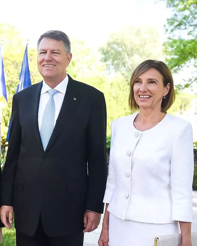 sotia lui klaus iohannis