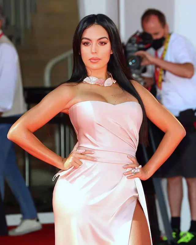 Photo by Georgina Rodríguez in Venice,