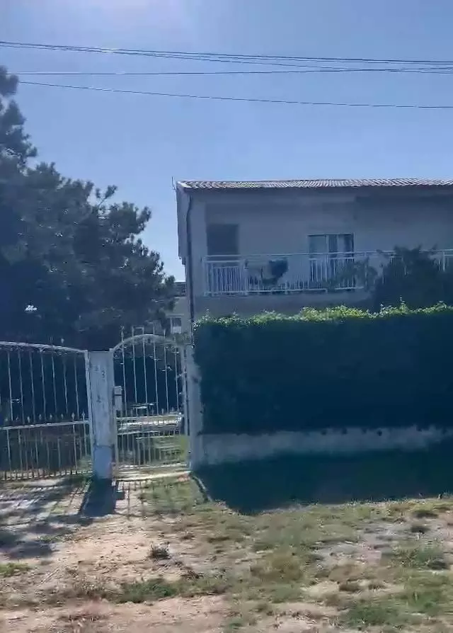 stela popescu a avut vila la 2 Mai (3)