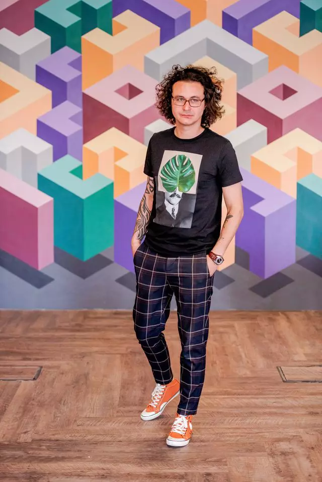 Laurențiu Penca Animal X Vierme (5)