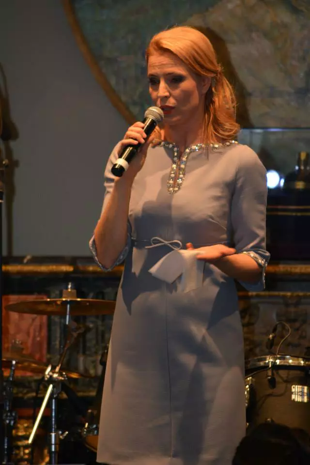 Monica Davidescu