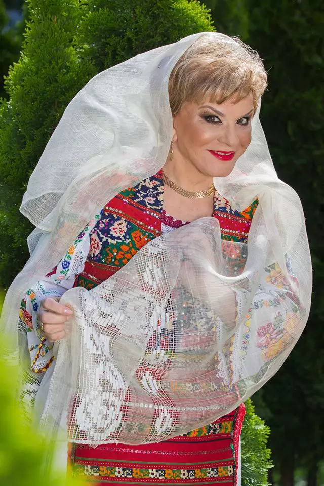 Ionela Prodan 1