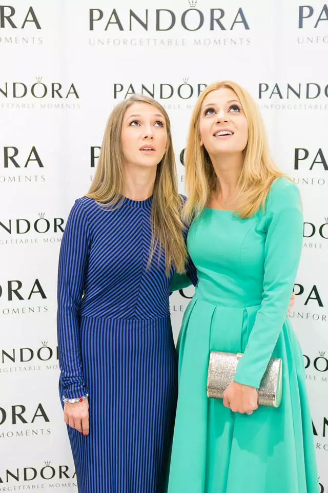 Adela Popescu si Amalia Enache