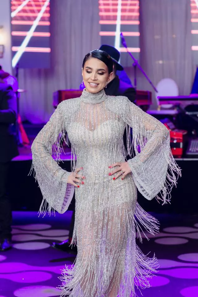 Adelina Pestritu danseaza la botezul fiicei ei