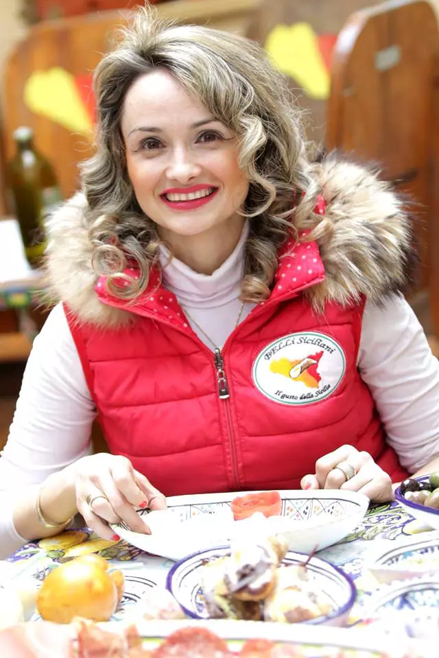 3Amalia-Chefi-la-cutite