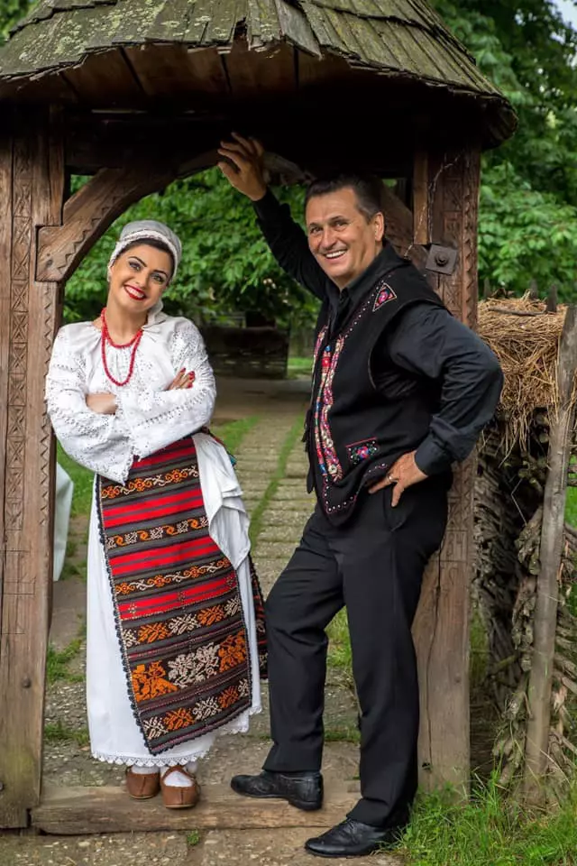 juriul-splash-vedete-la-apa-1