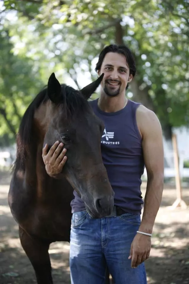 DENIS STEFAN PASIONAT DE ECHITATIE